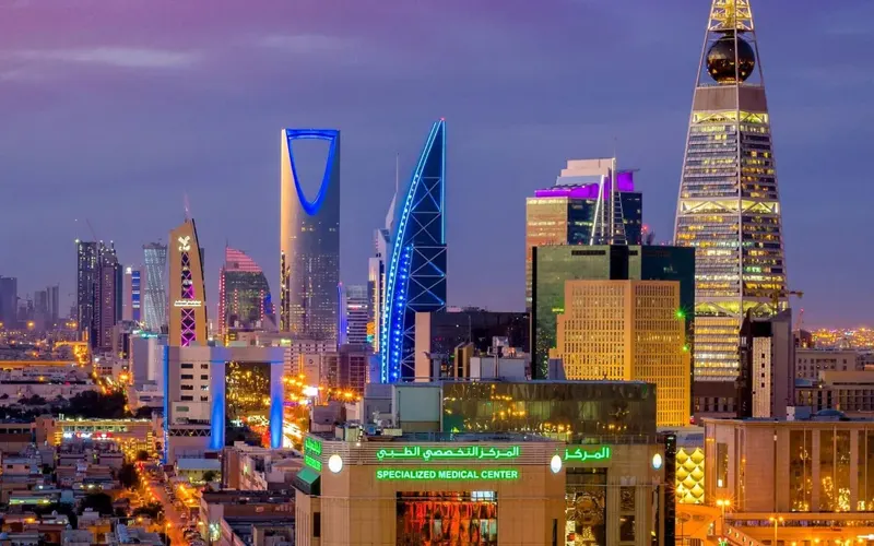Riyadh skyline at dusk with the Kingdom Centre and Al Faisaliah towers